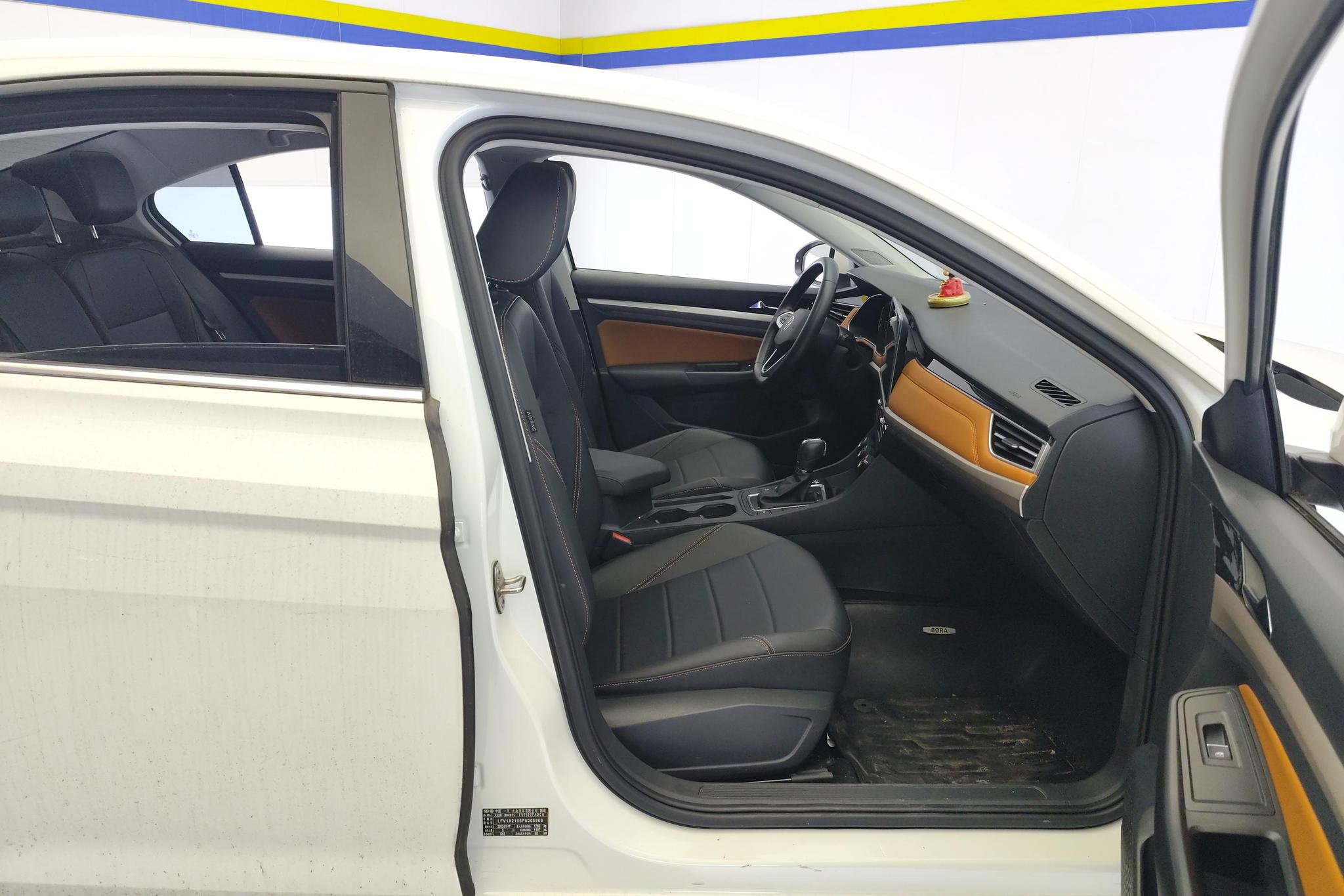 Volkswagen Bora 2023 200TSI DSG PRO