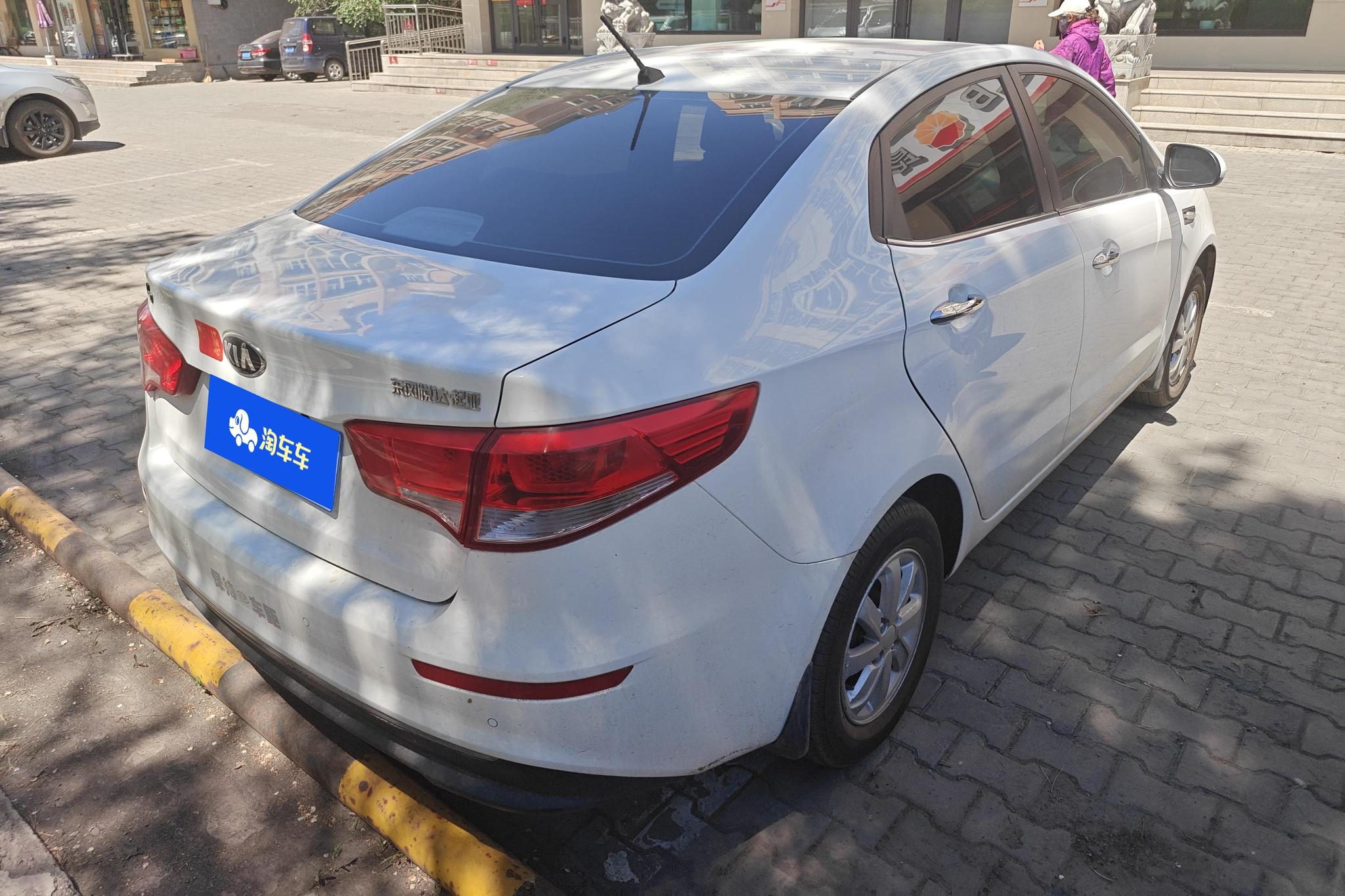 Kia K2 2015 1.4L MT GLS