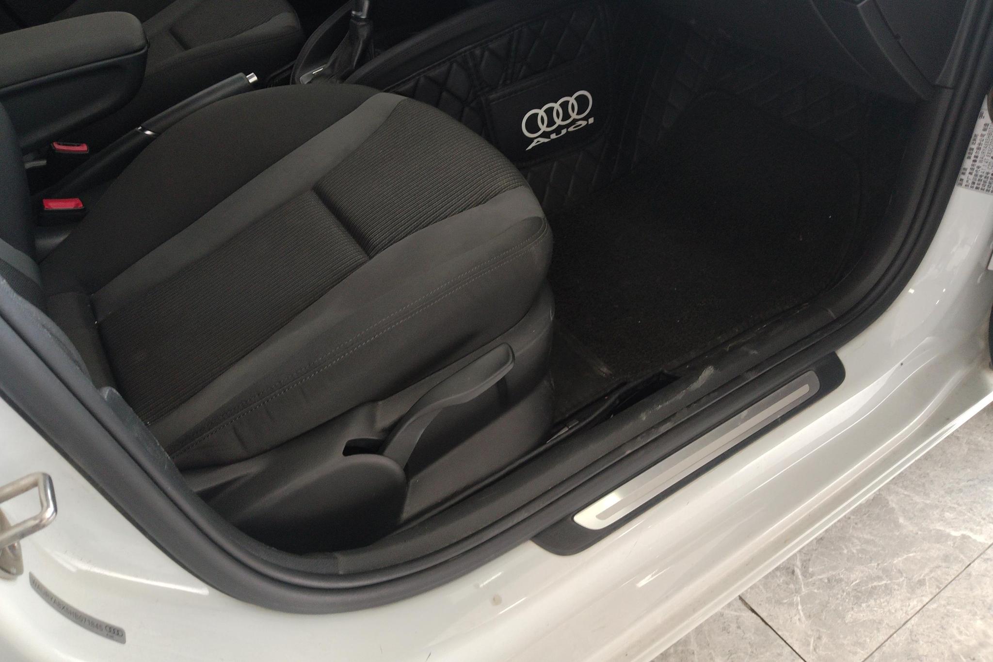 Audi A1 2016 30 TFSI Sportback Design