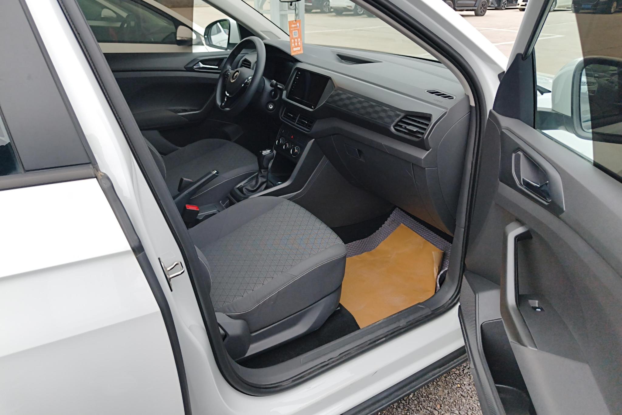 Volkswagen T-Cross 2023 1.5L AT