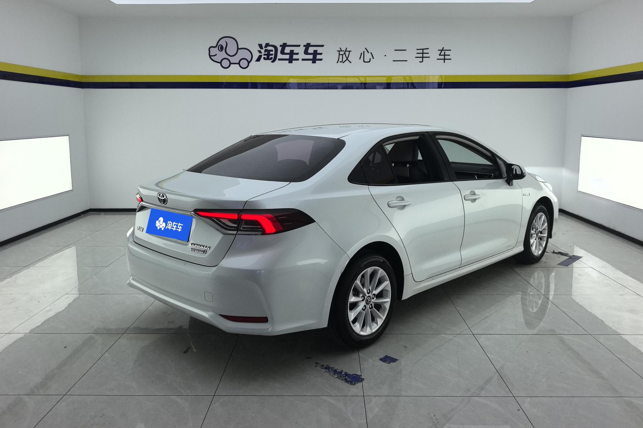 Toyota Corolla id 4453762 из Китая 17