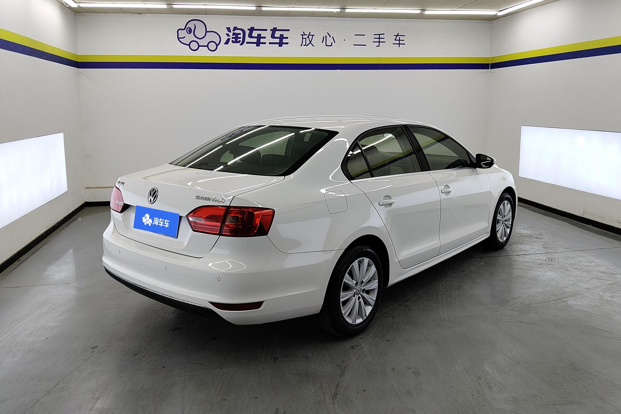 Volkswagen Sagitar 2014 1.6L AT Comfort
