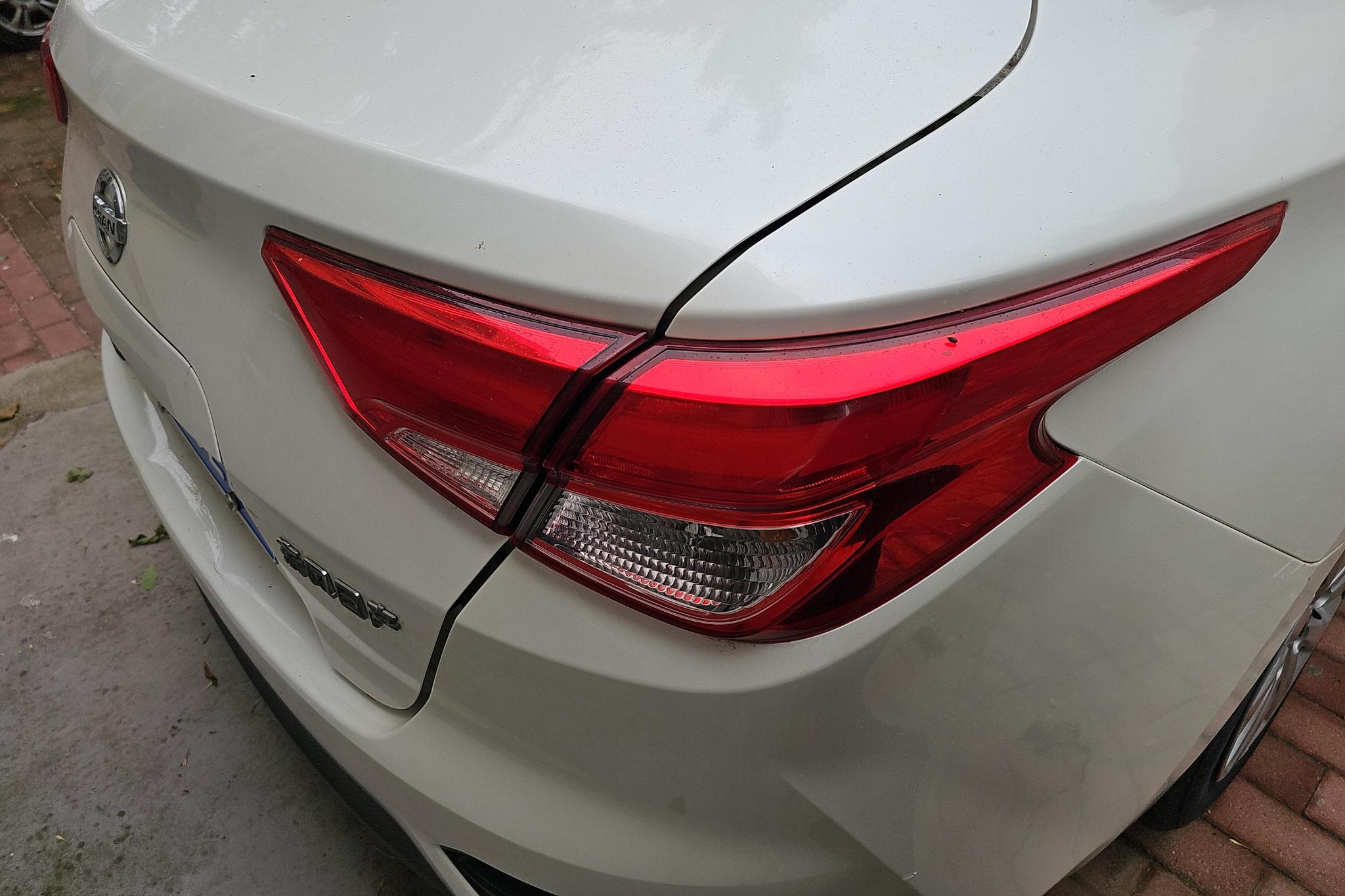 Nissan Bluebird 2016 1.6L MT Fashion