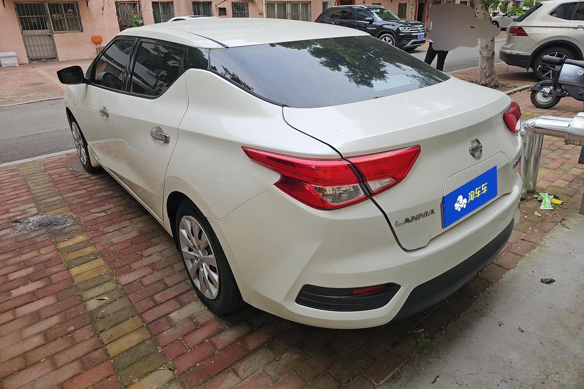 Nissan Bluebird 2016 1.6L MT Fashion