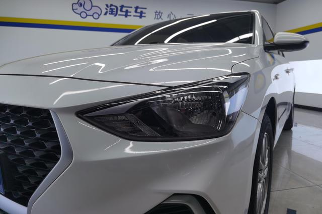 Hyundai Elantra — фото 4