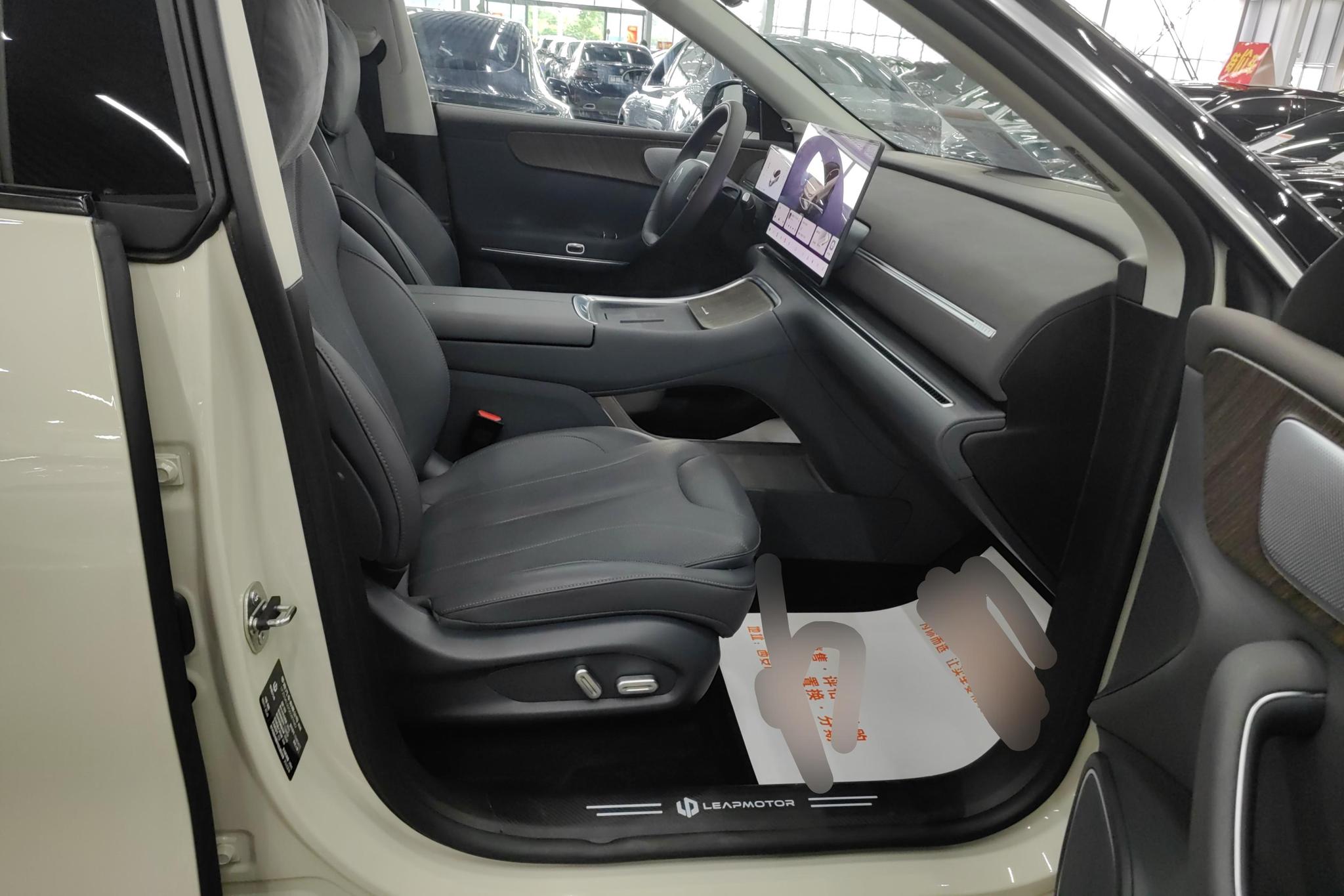 Leapmotor C11 2026 300