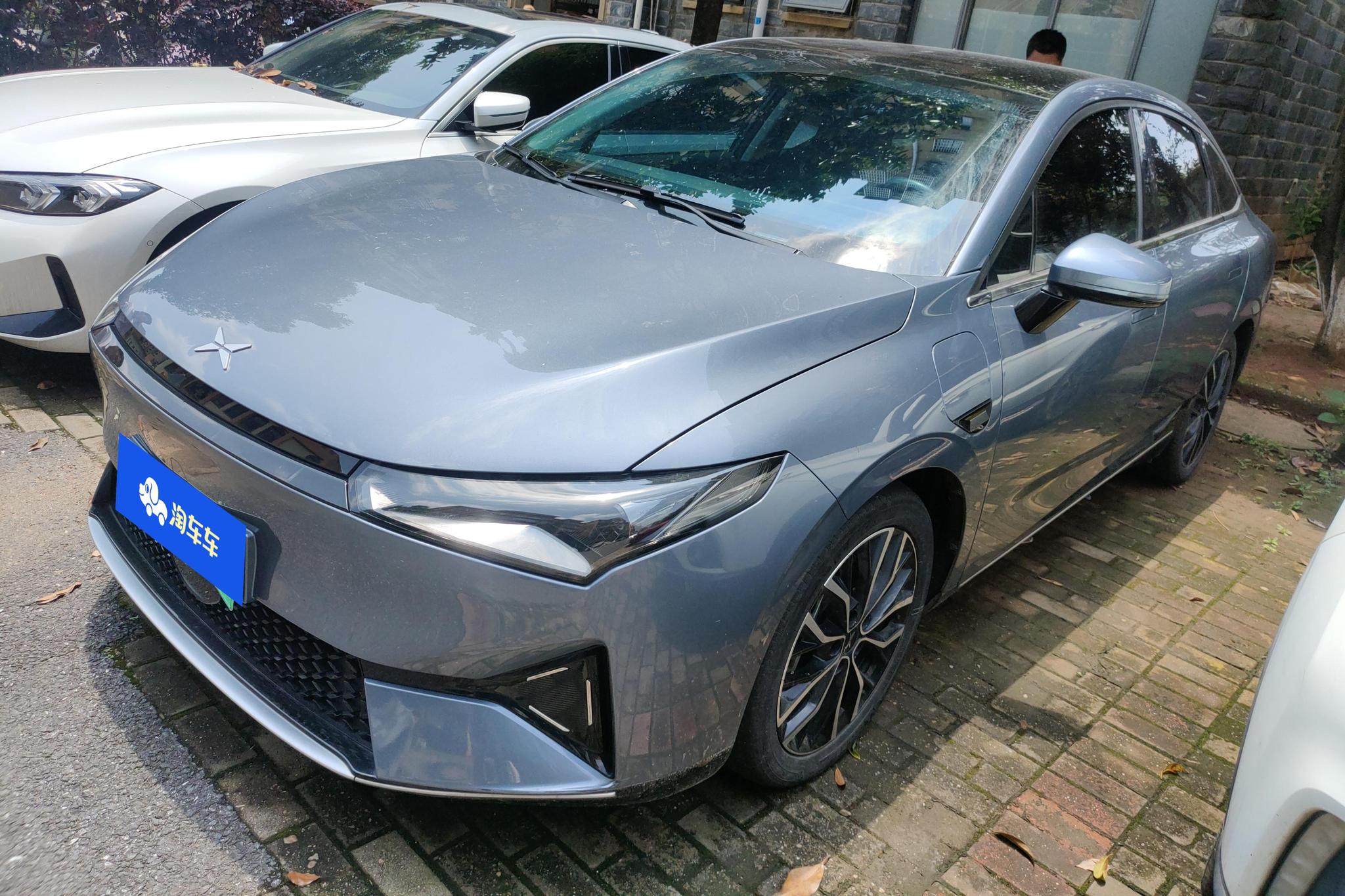 XPENG P5