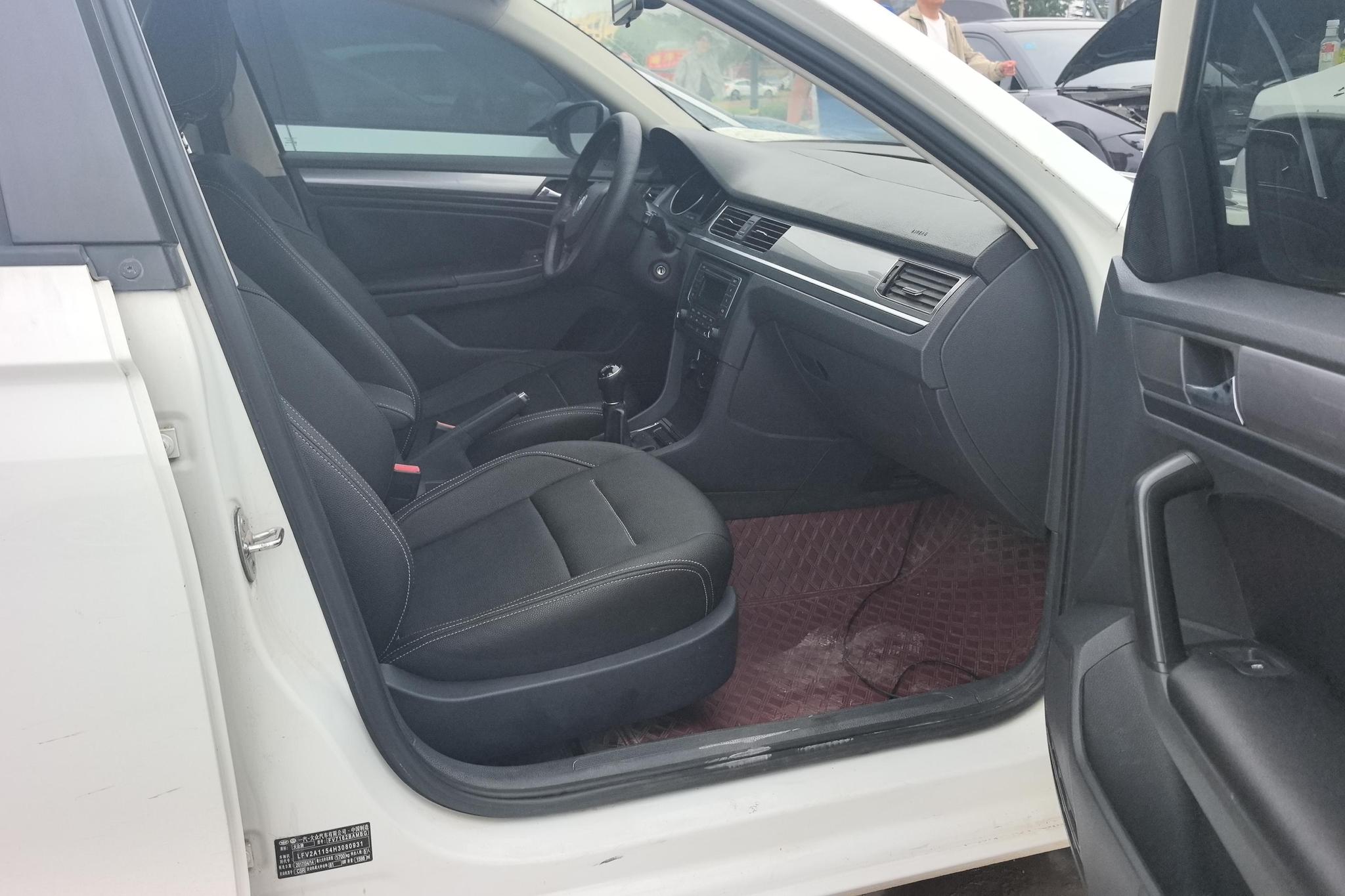 Volkswagen Bora 2017 1.6L MT Comfort