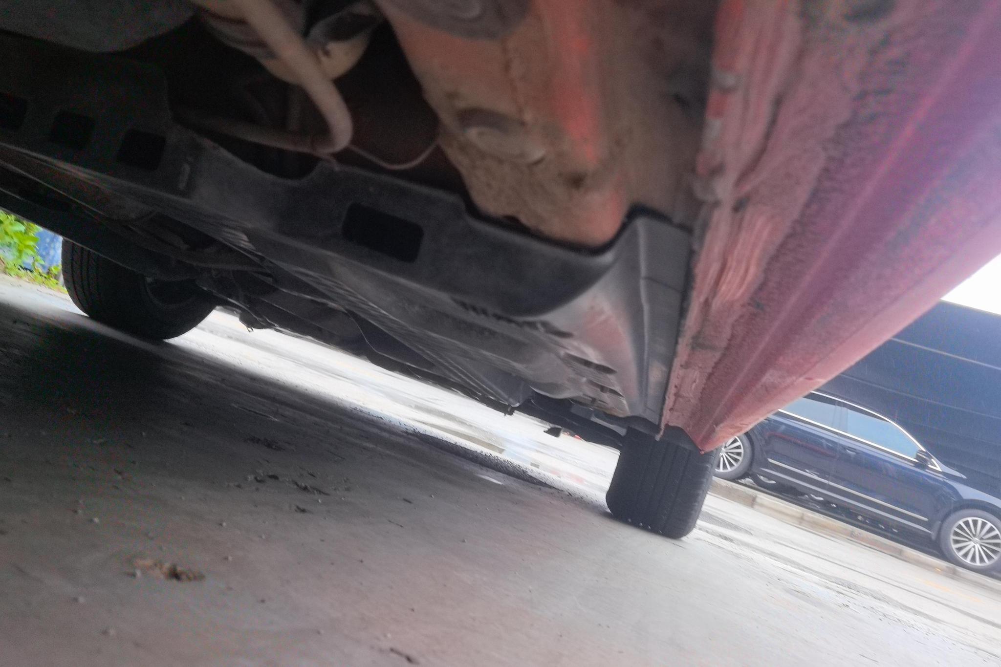 Volkswagen Polo 2011 1.4L MT