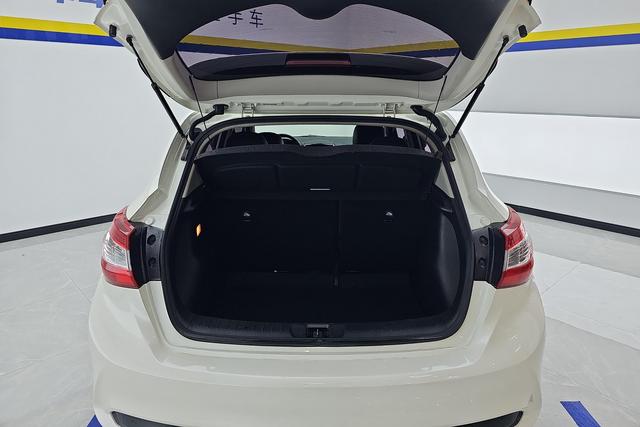 Nissan TIIDA 2019 1.6 L CVT VI — фото 17