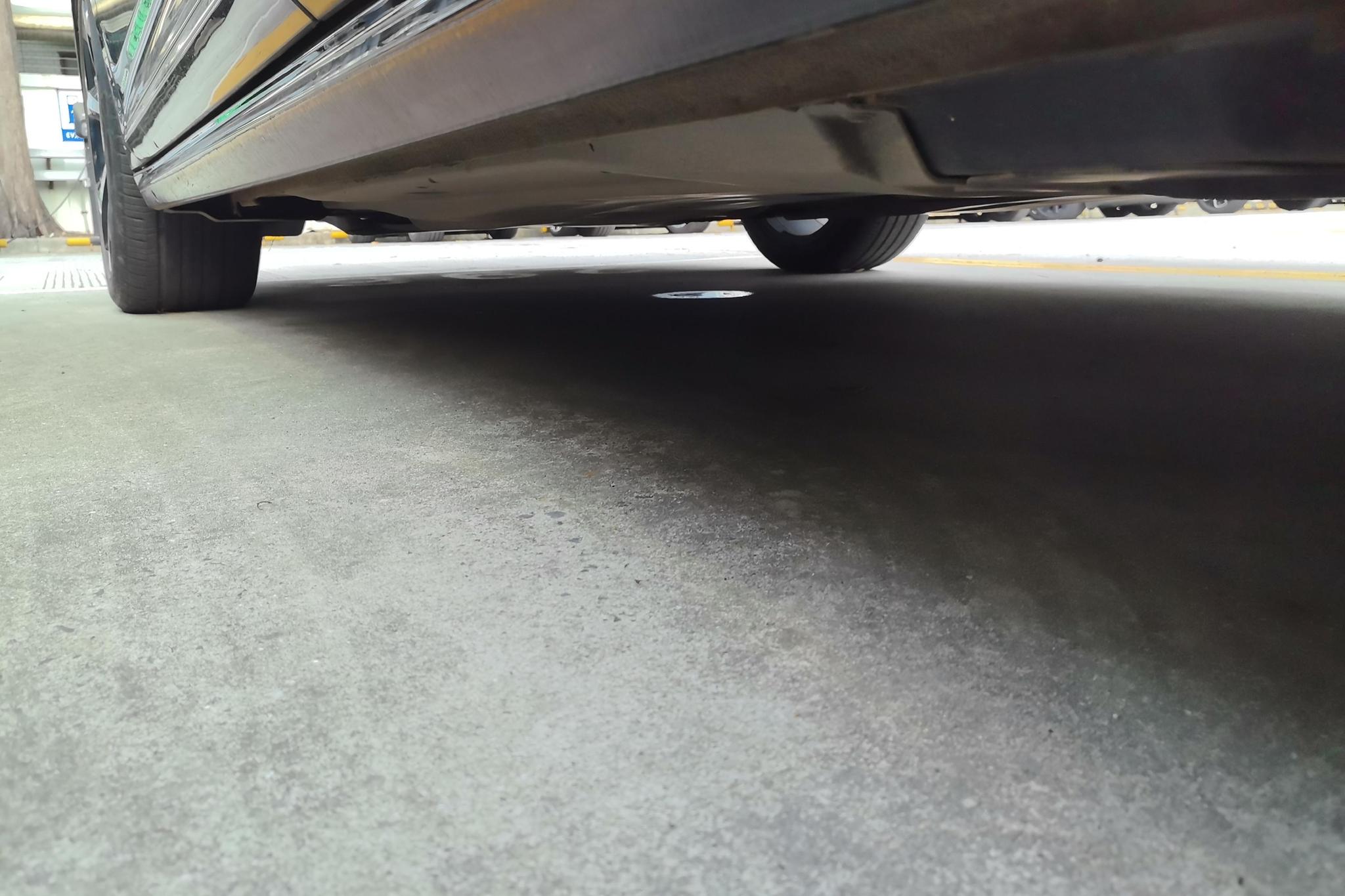 Volkswagen Passat id 4438345 из Китая 17