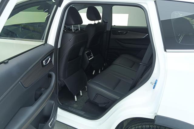 Chery Tiggo 8 2019 1.6 TGDI AT — фото 16
