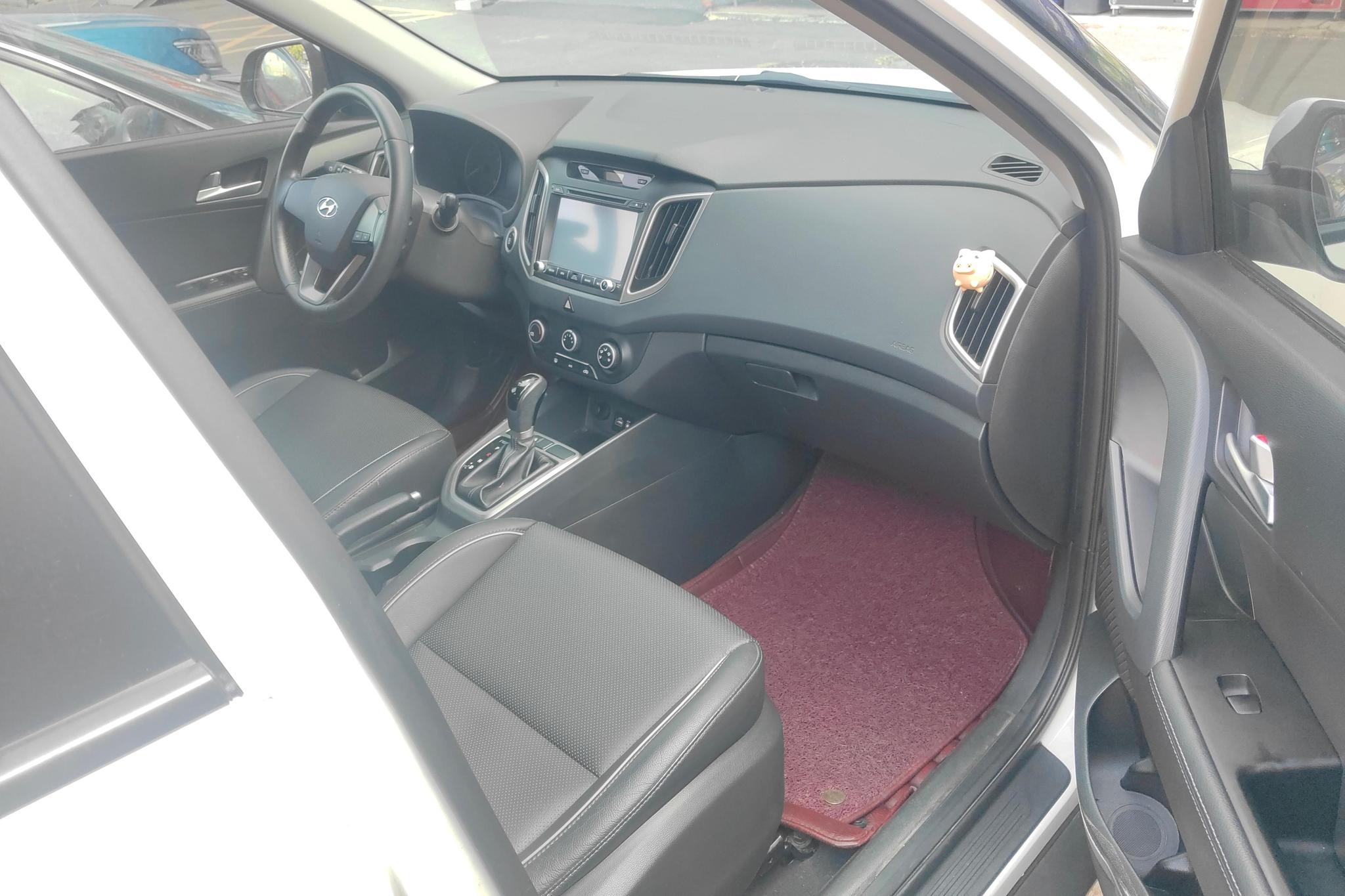 Hyundai ix25 2015 1.6L AT GLS