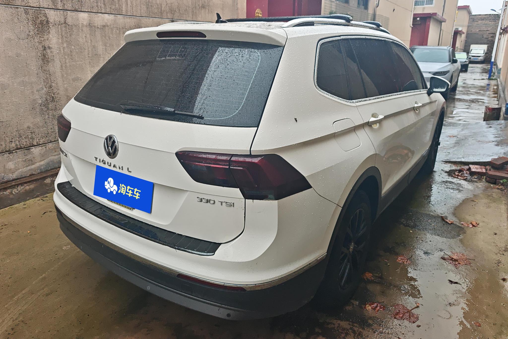 Volkswagen Tiguan L L 2017 330TSI AT Luxury
