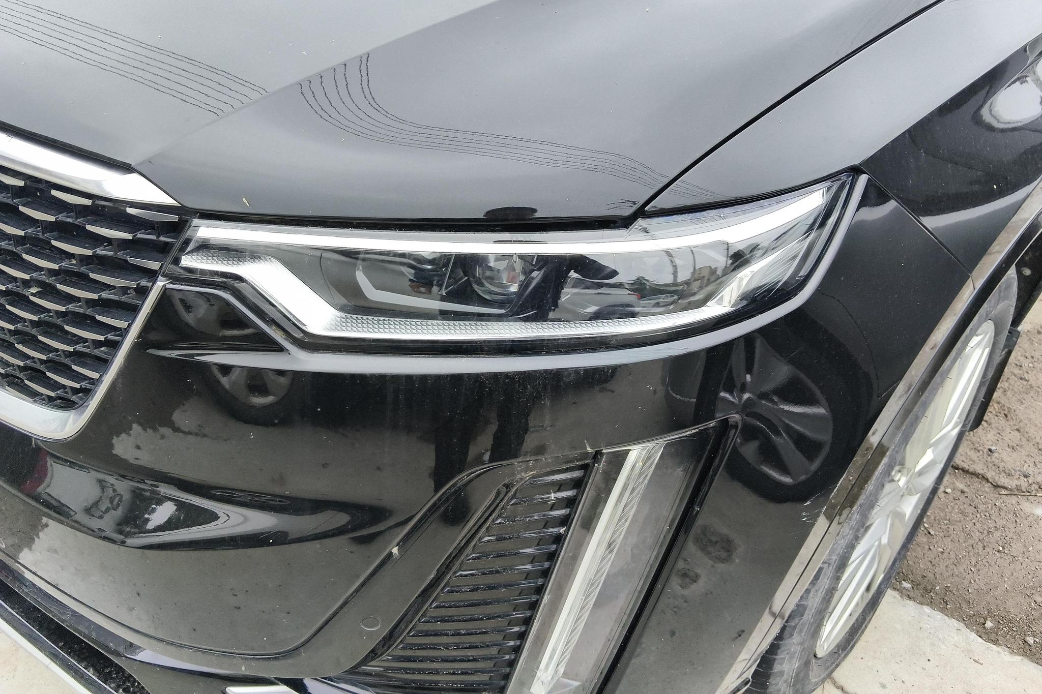 Cadillac XT6 2022 2.0T мест Luxury