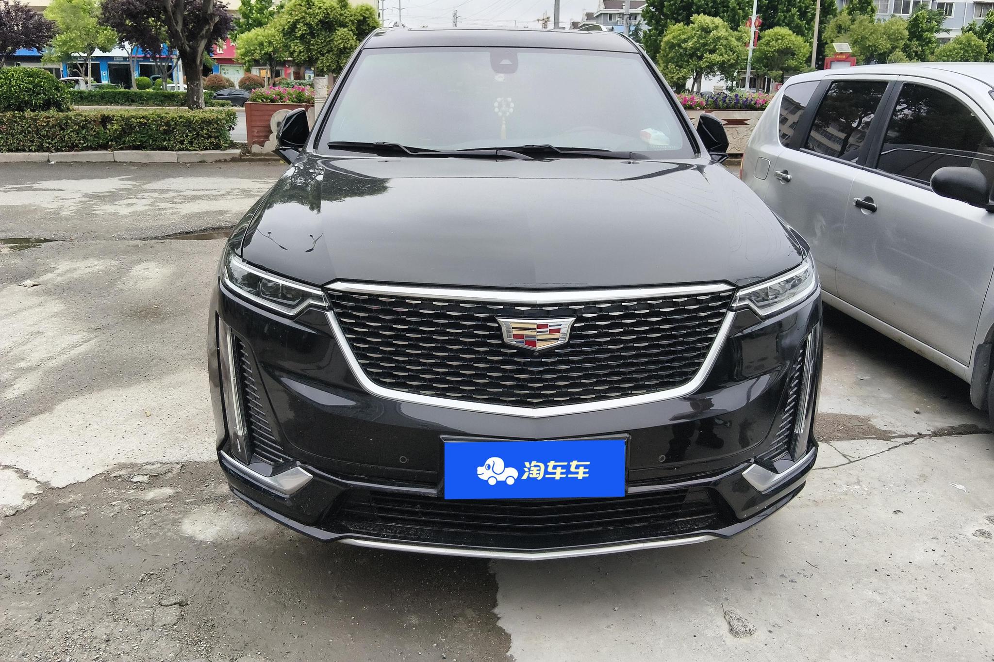 Cadillac XT6 2022 2.0T мест Luxury