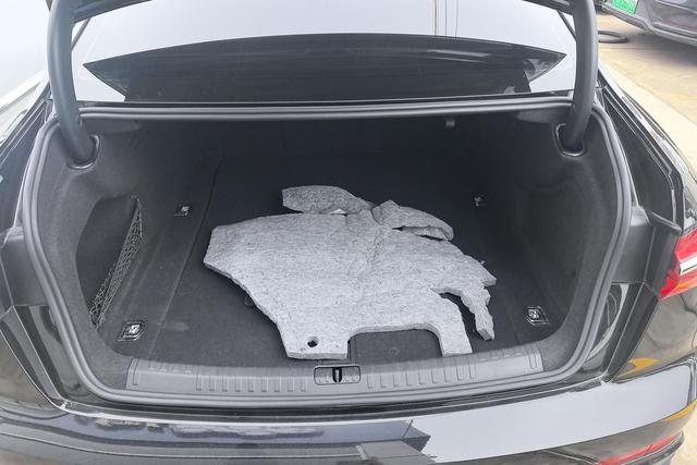 Audi A6L 2020 40 TFSI — фото 17