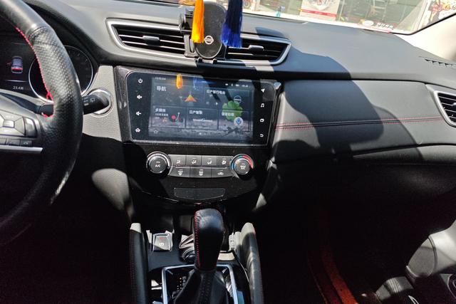 Nissan Qashqai 2019 2.0 L CVT — фото 13