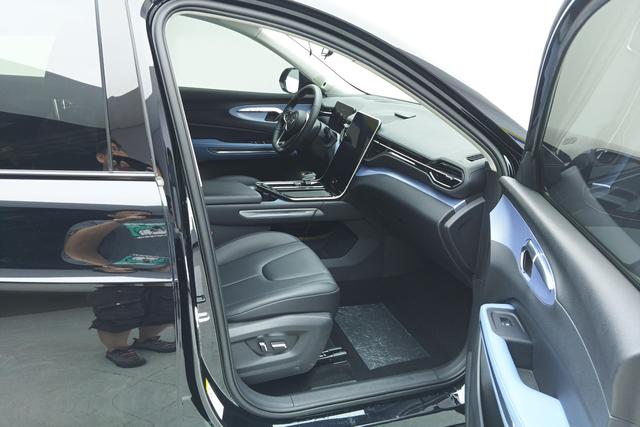 Bestune T90 2023 1.5 T ATPremium — фото 10