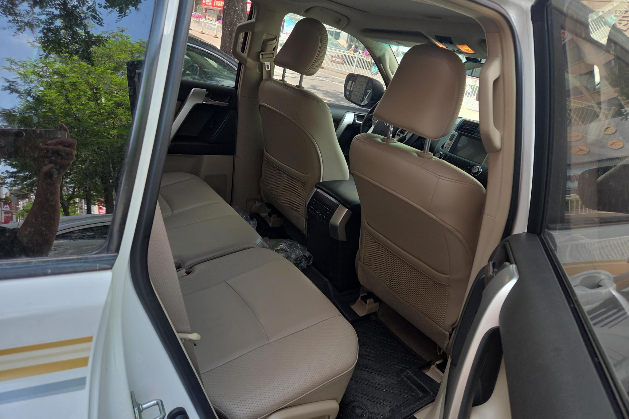 Toyota Land Cruiser Prado 2010 4.0L AT TX-L
