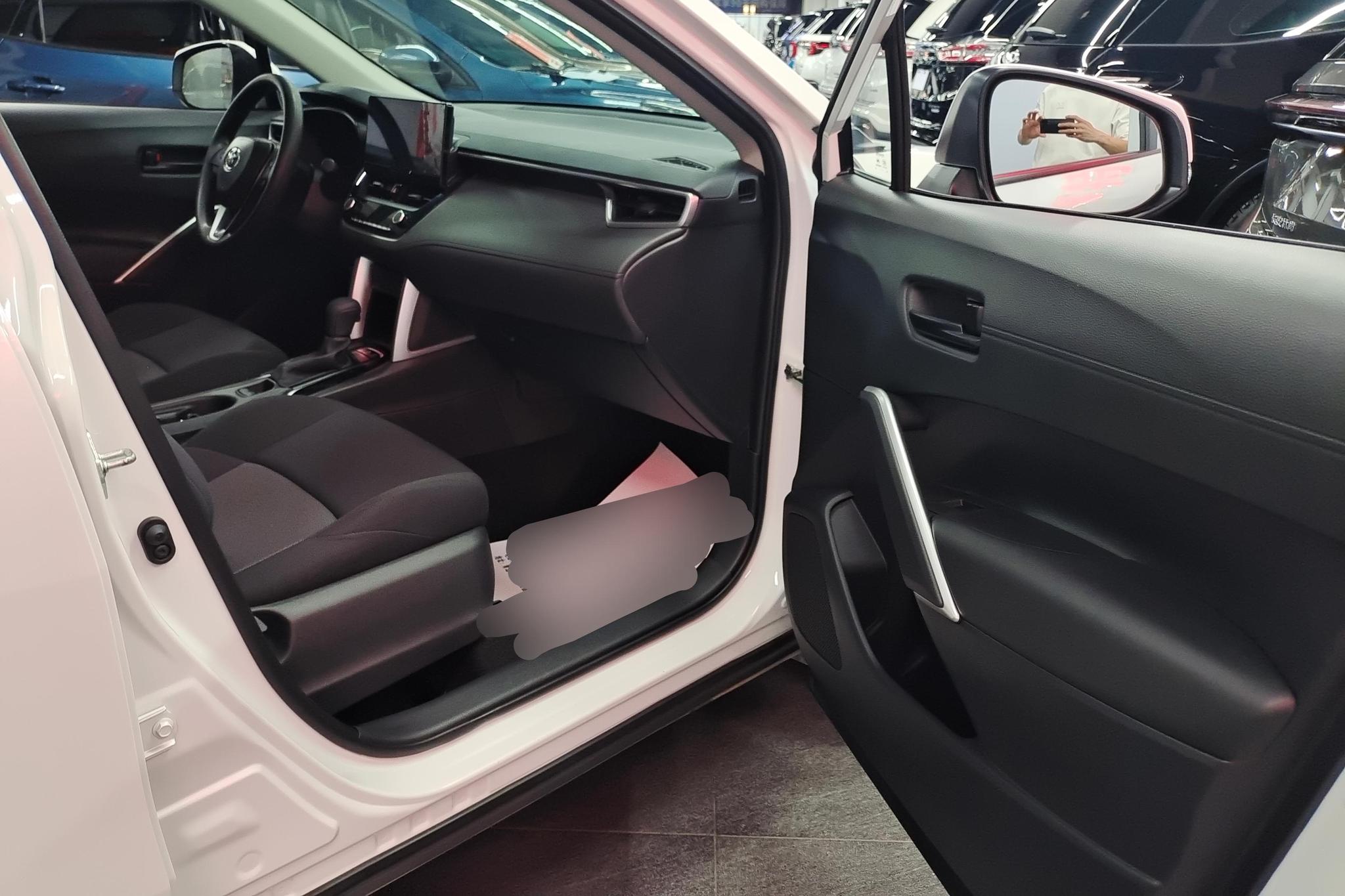 Toyota Frontlander 2023 2.0L CVT Lead