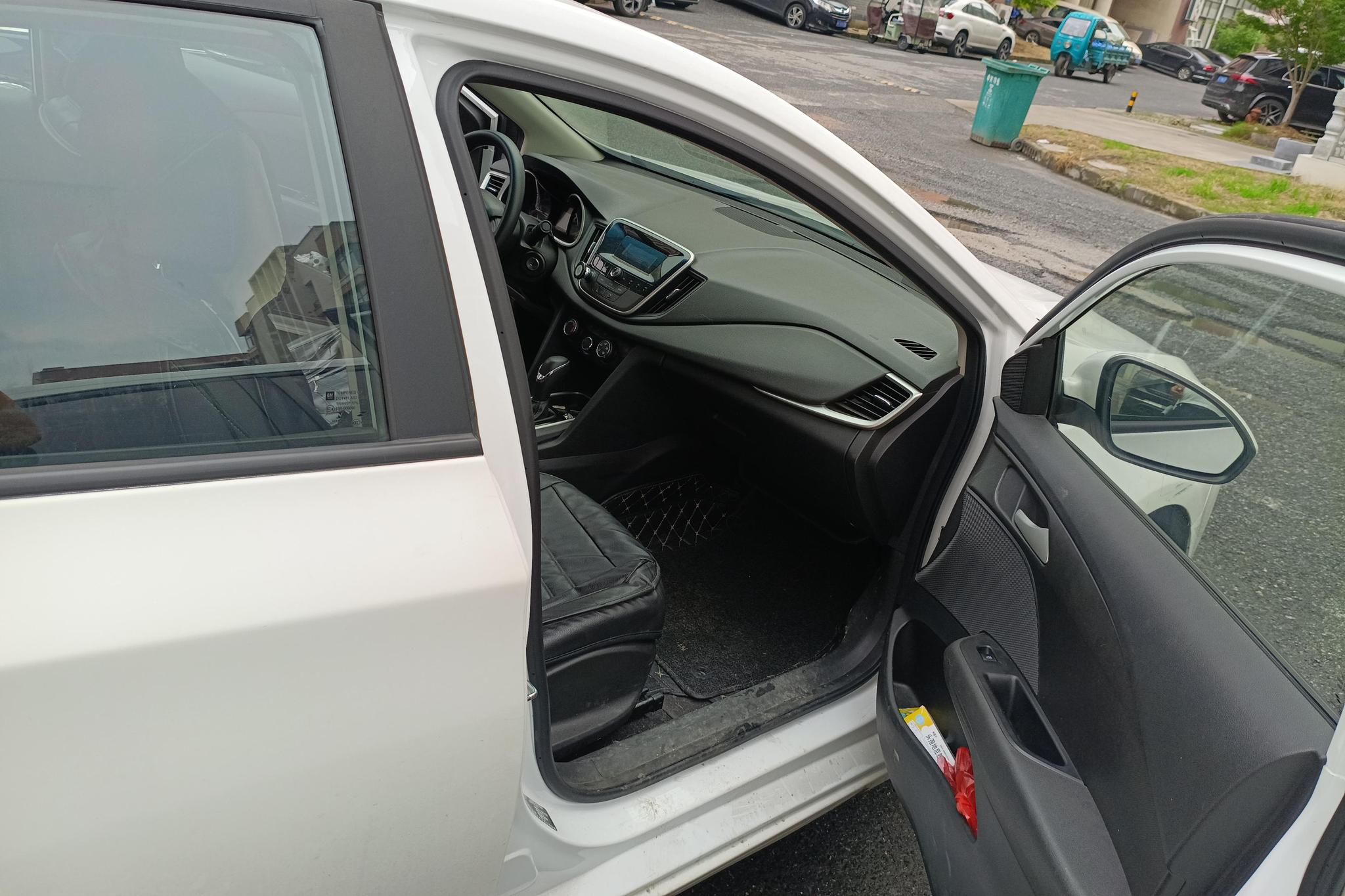 Chevrolet Cavalier 2016 1.5L AT