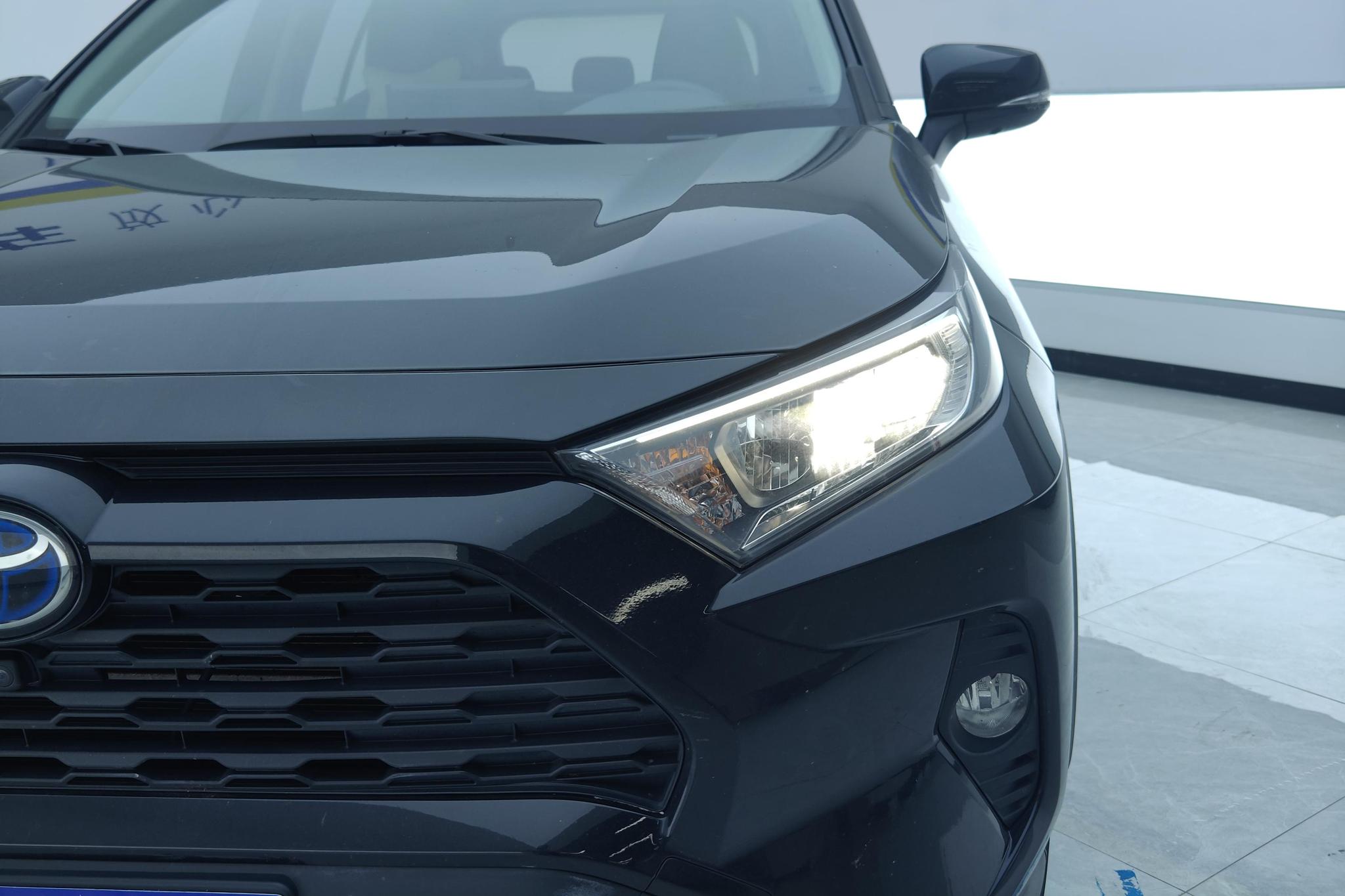 Toyota RAV4 2021 2.5L CVT Elite