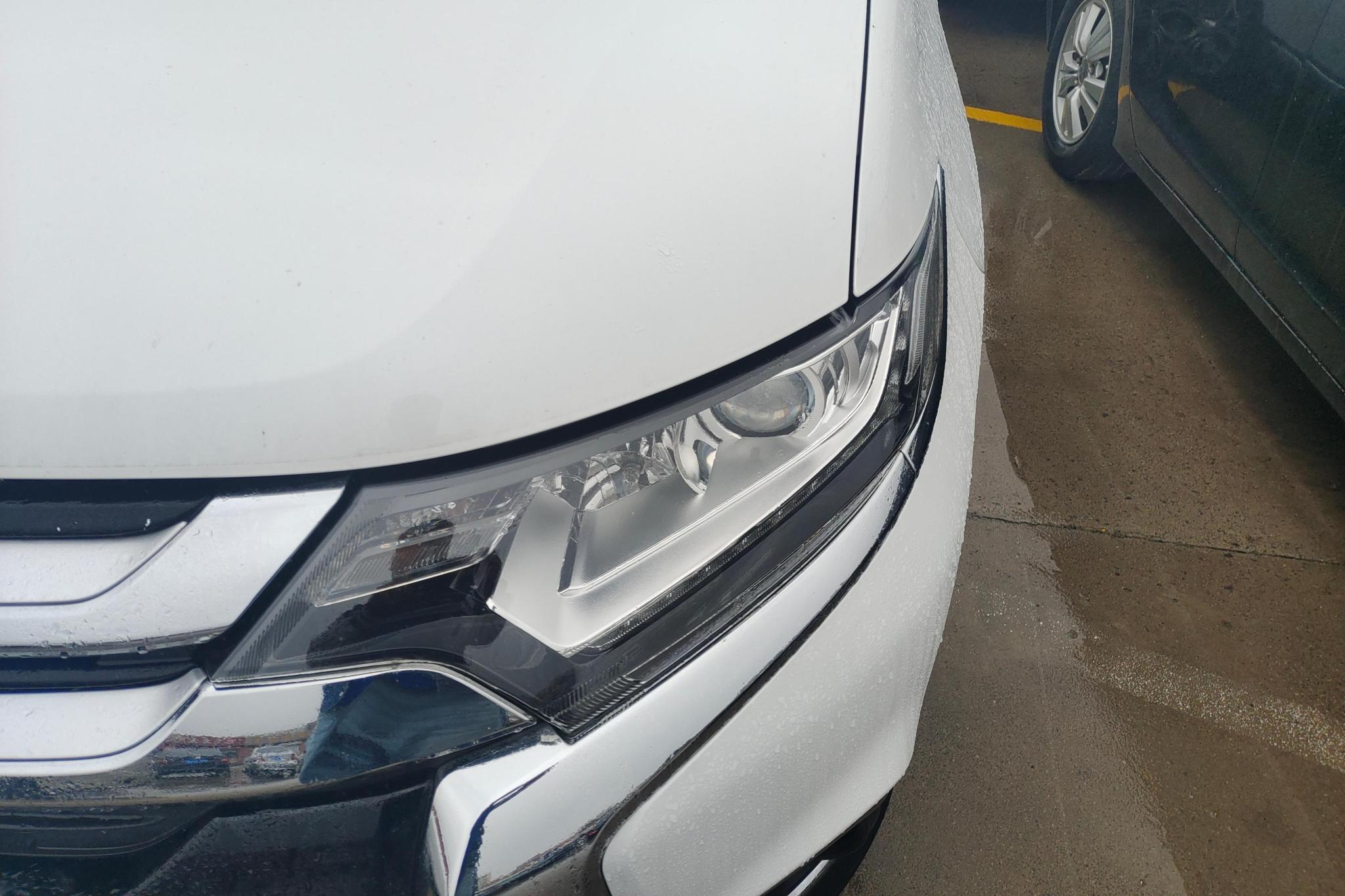 Mitsubishi Outlander 2017 2.0L 5 мест