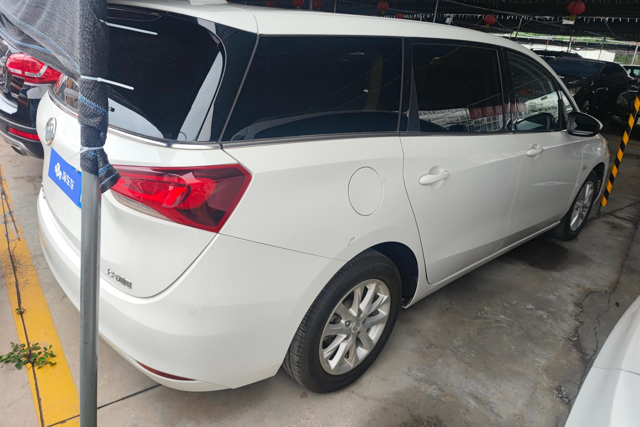 Buick GL6 2018 18T 6 мест Luxury