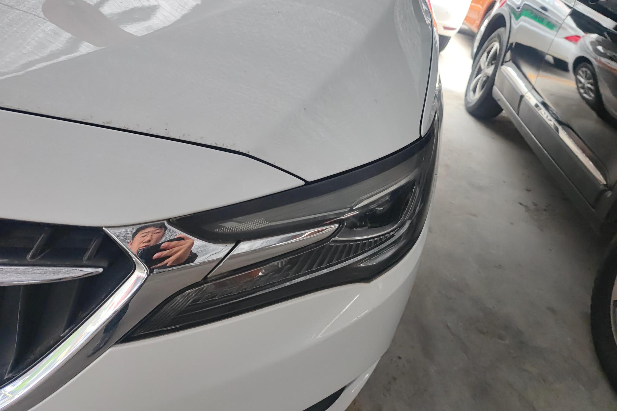 Buick GL6 2018 18T 6 мест Luxury