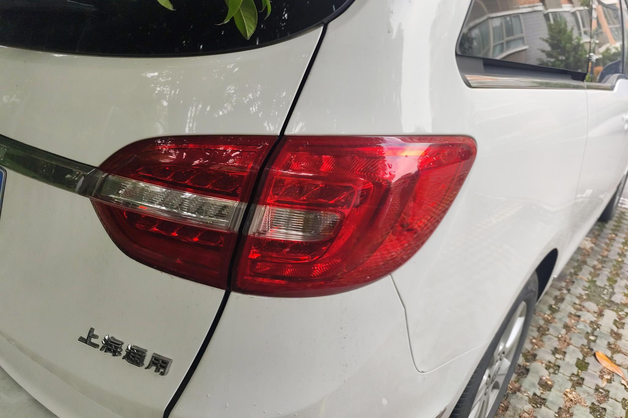 Buick GL8 2014 3.0L GT Luxury