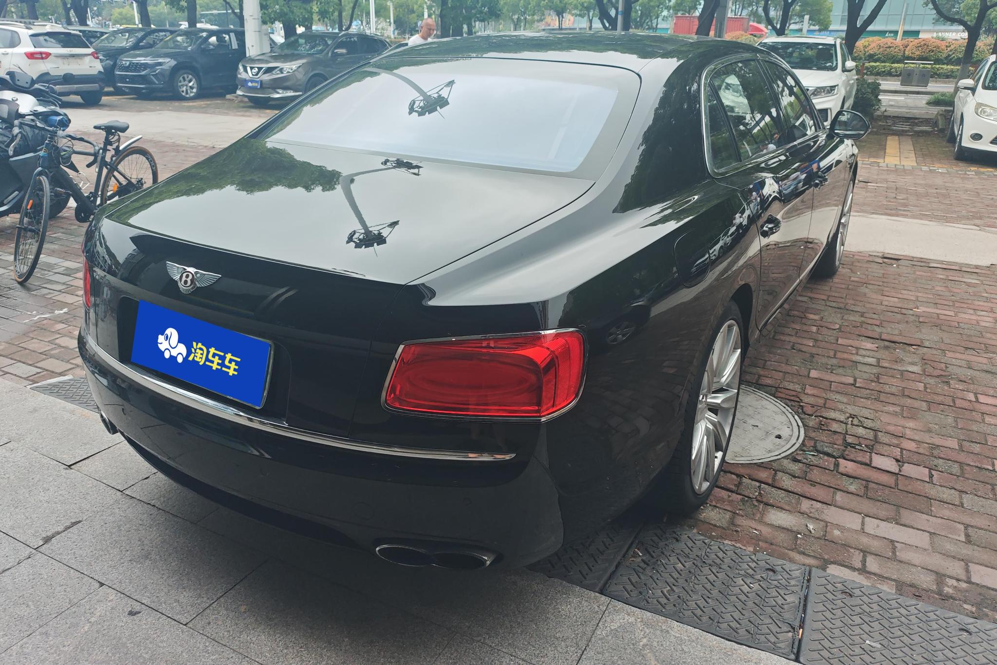 Bentley Flying Spur 2017 4.0T V8 Standard