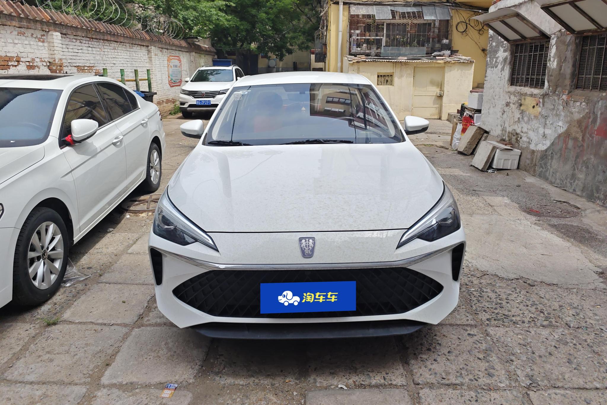 Roewe i5 2023 1.5L MT