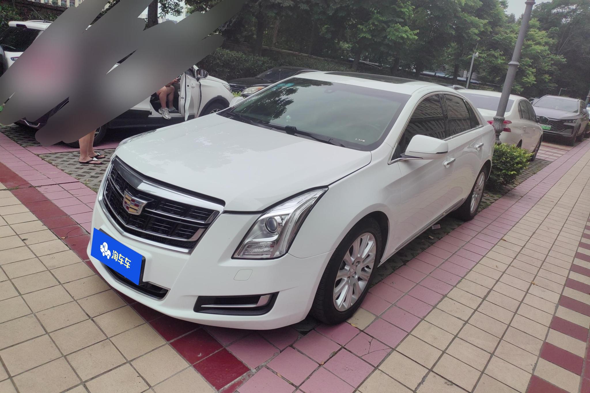 Cadillac XTS