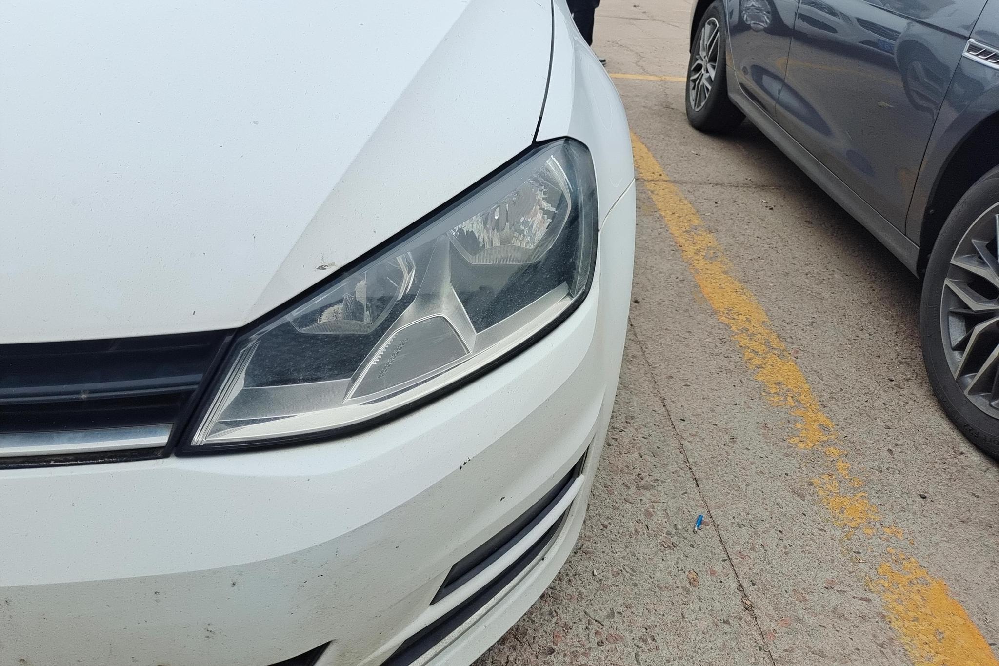 Volkswagen Golf 2016 1.6L AT Comfort