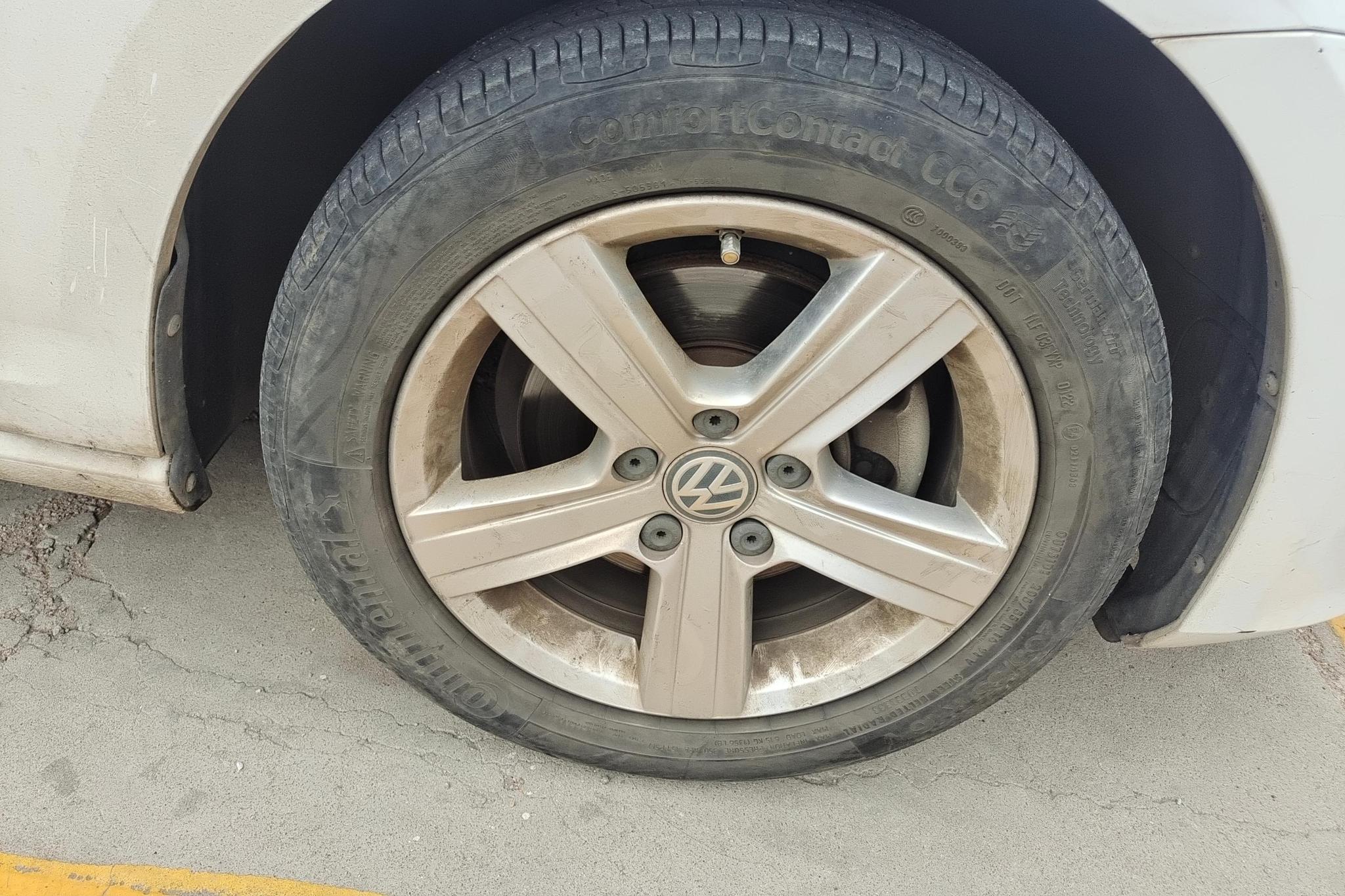 Volkswagen Golf 2016 1.6L AT Comfort