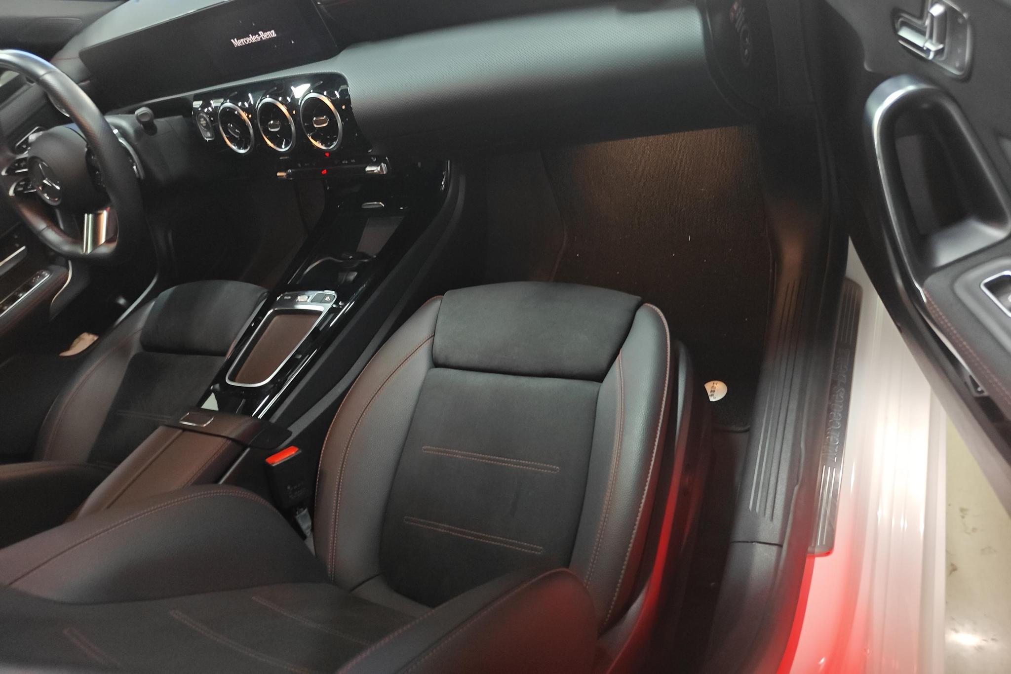 Mercedes-Benz CLA 2024 CLA 200