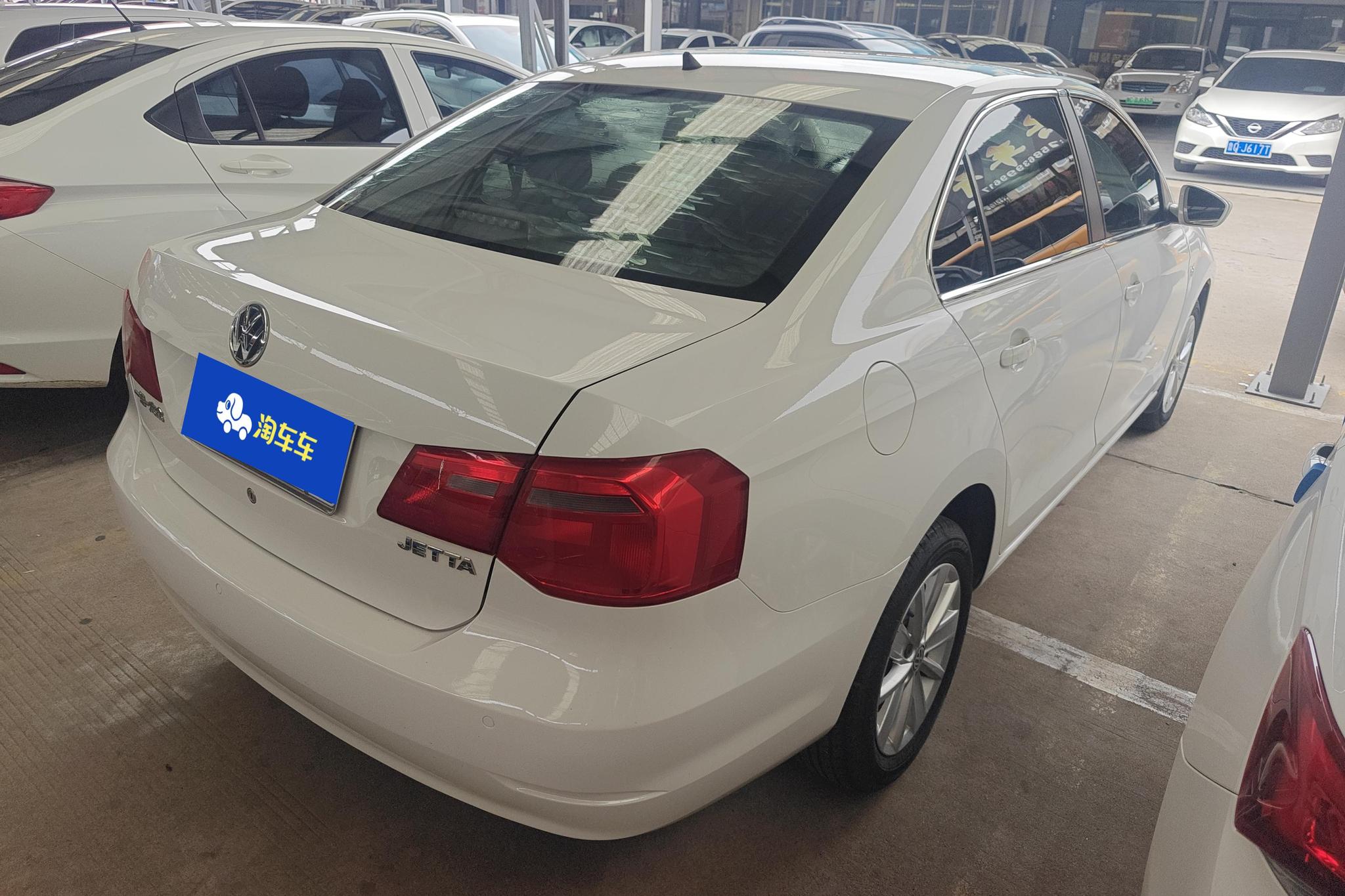 Volkswagen Jetta 2015 1.4L MT Comfort