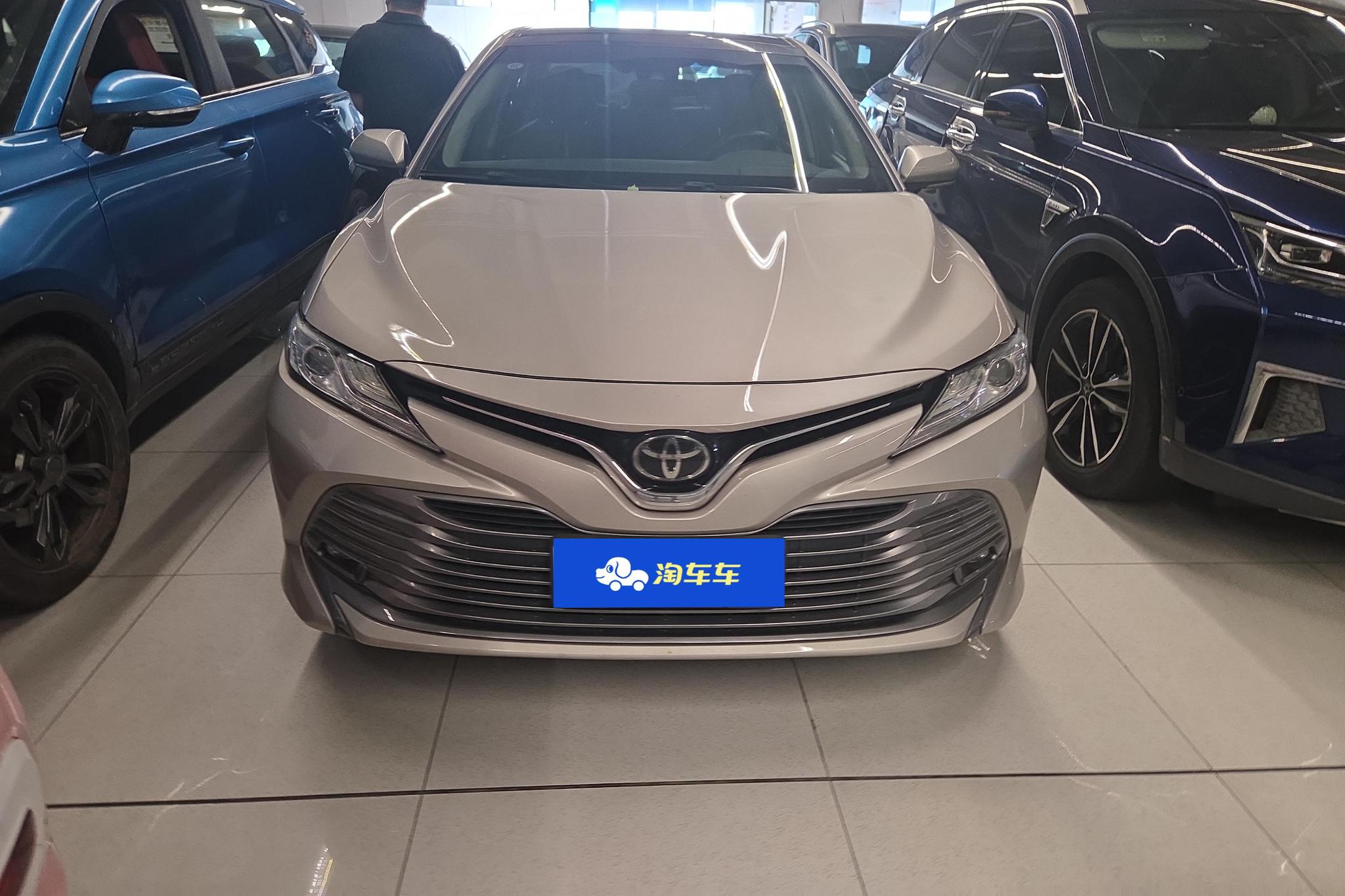 Toyota Camry id 4438056 из Китая 12