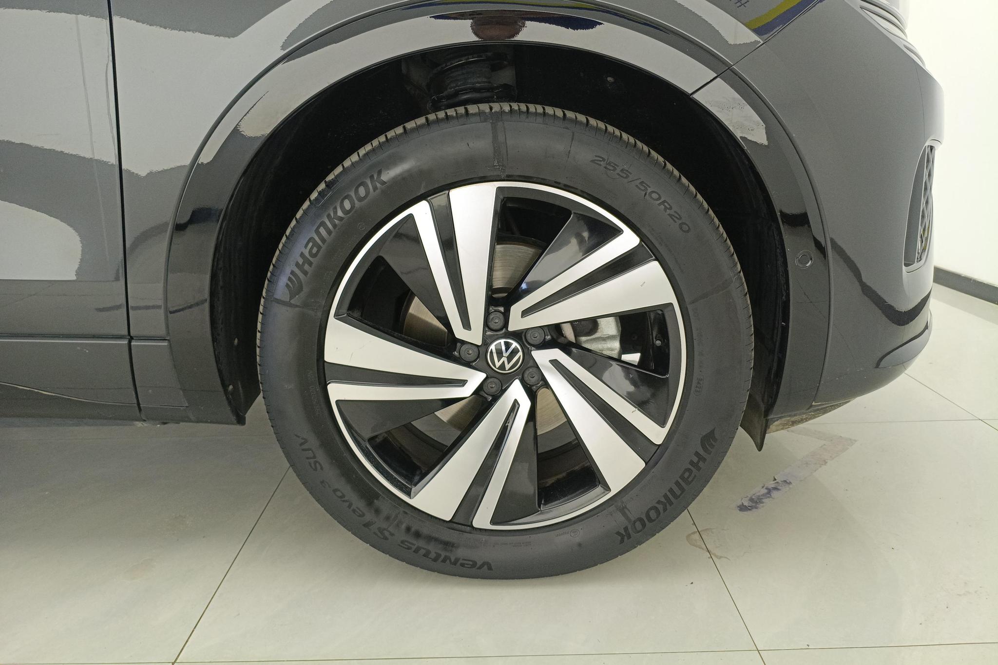 Volkswagen Tavendor 2023 380TSI R-Line