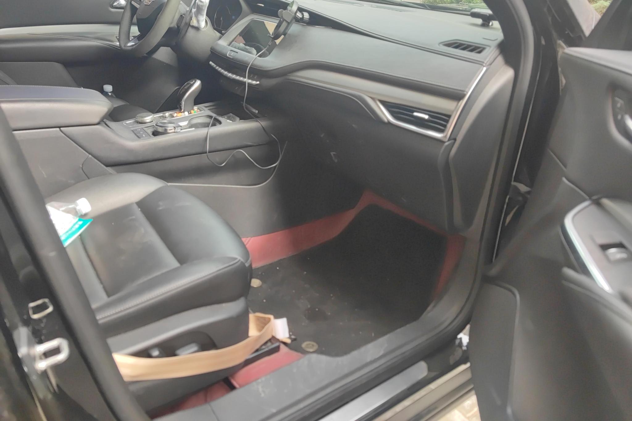 Cadillac XT4 2020 28T Lead