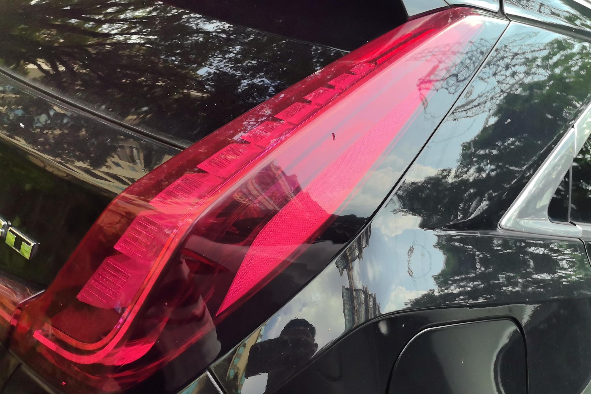 Cadillac XT4 2021 28T