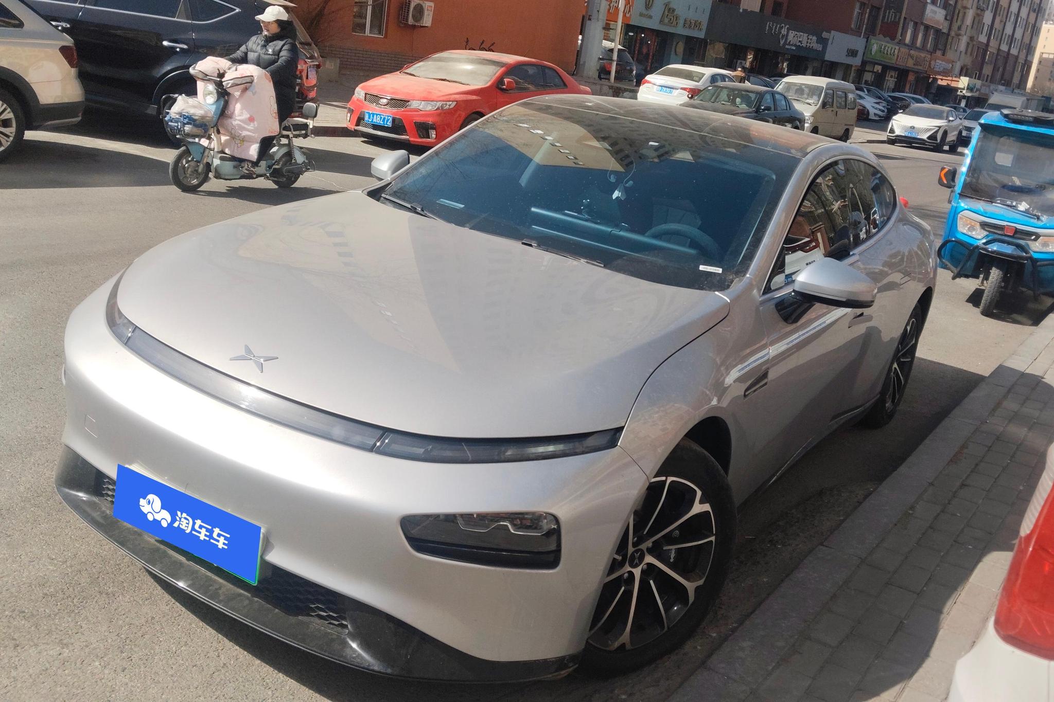 XPENG P7