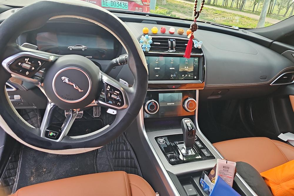 Jaguar XEL, фото 14