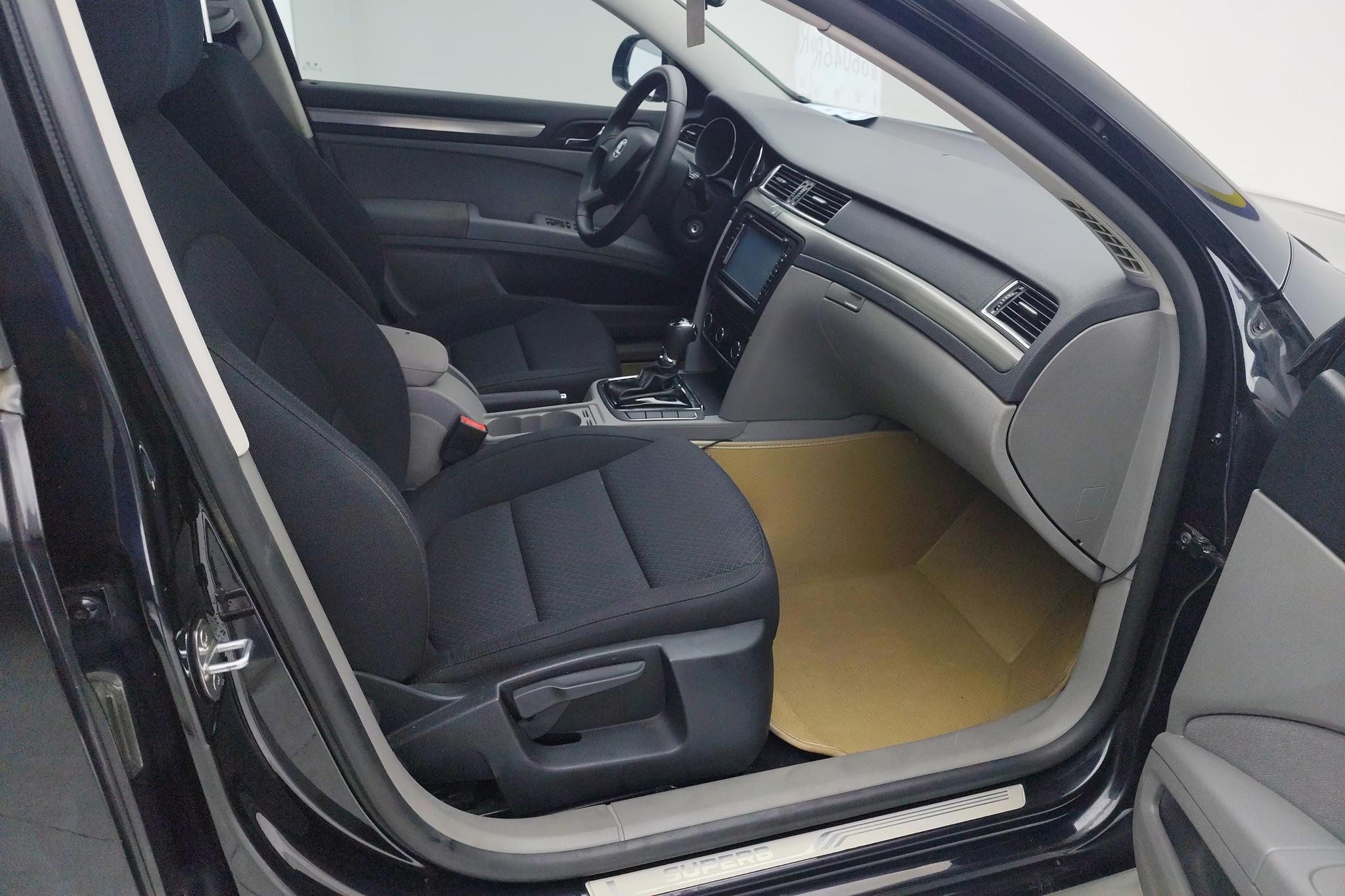 Skoda Superb 2013 1.4TSI DSG