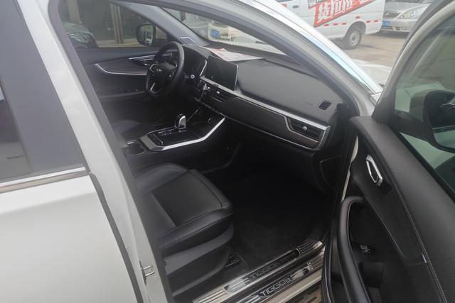 Chery Tiggo 8 2019 1.6 TGDI AT — фото 7