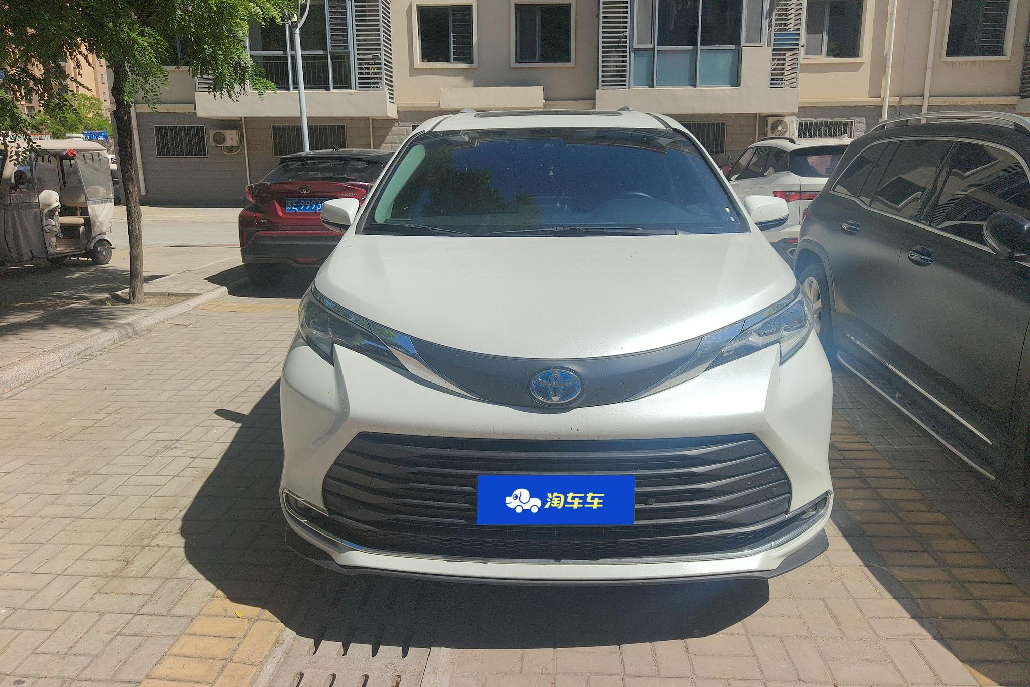 Toyota Sienna 2023 2.5L Comfort