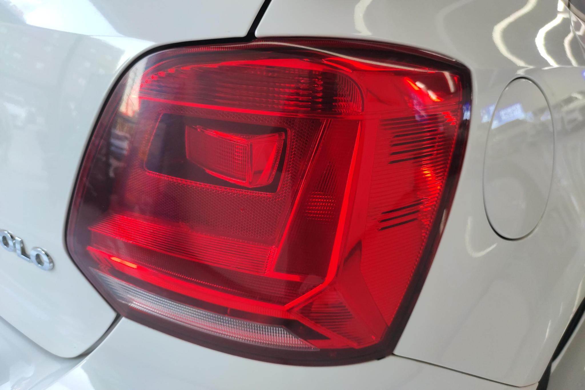 Volkswagen Polo 2016 1.4L AT