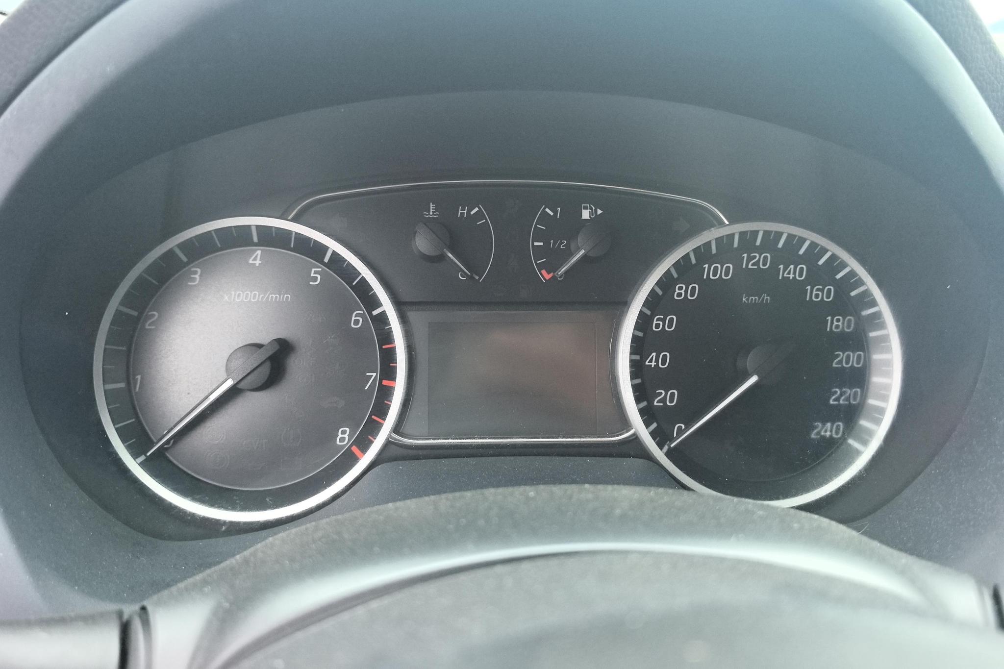 Nissan Xuan Yi id 4437737 из Китая 16