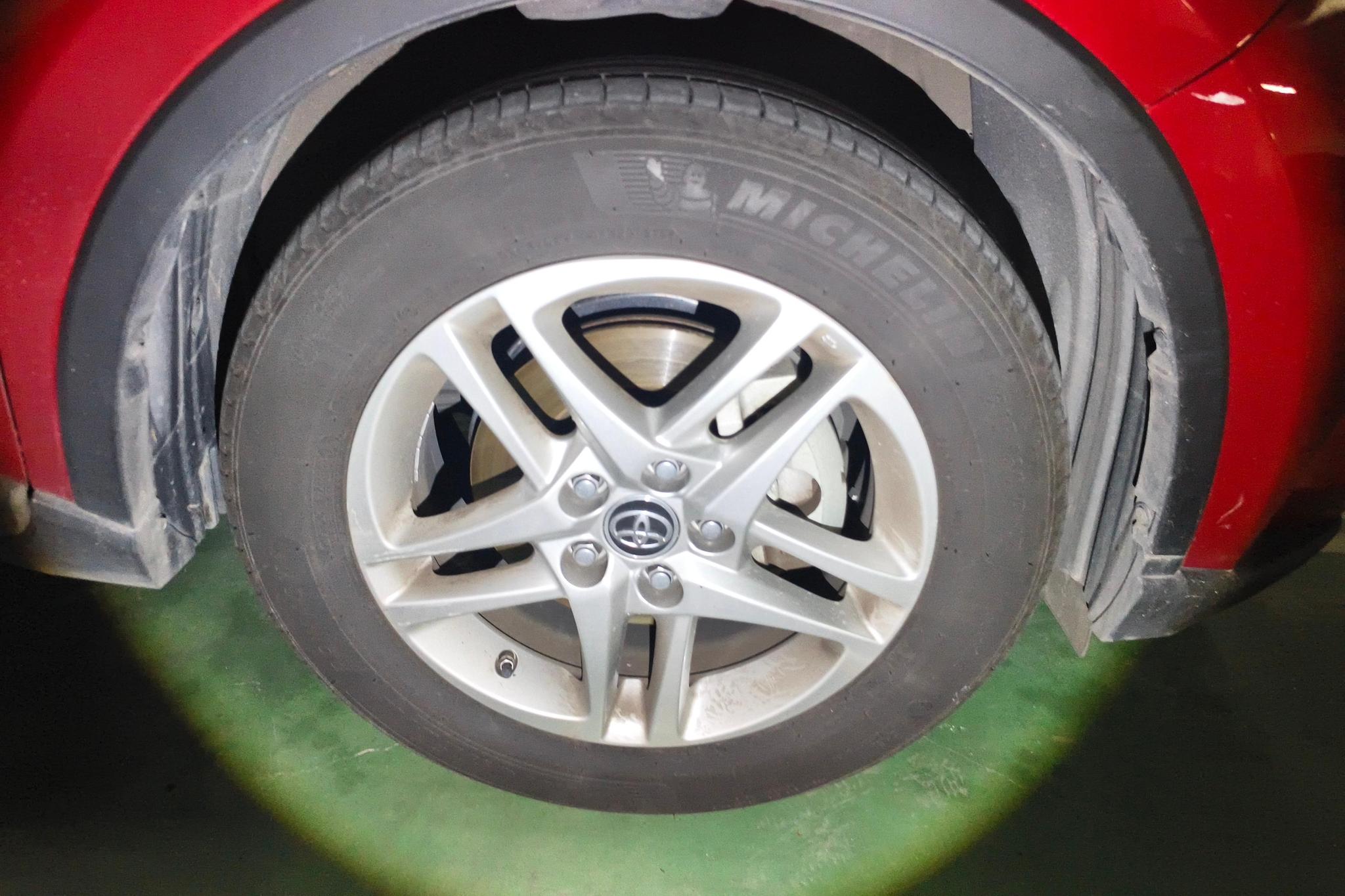 Toyota C-HR id 4437749 из Китая 13